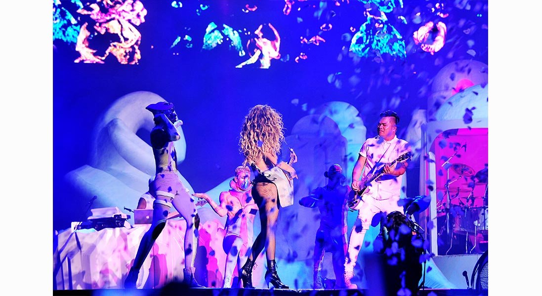 LADY GAGA’S art RAVE: the ARTPOP ball